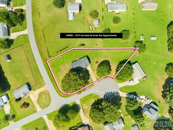 910 Lyndsey Brooke CT, Lincolnton, NC 28092