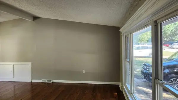 509 Indian TRL, Belton, MO 64012