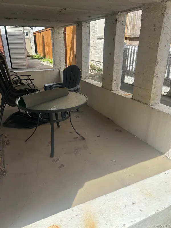 70 Oswego AVE #Walk in unit, Long Beach, NY 11561