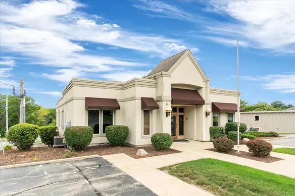 149 S Lincolnway, North Aurora, IL 60542