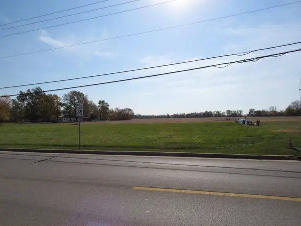 1805 E Division ST, Diamond, IL 60416