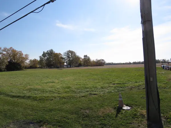 1805 E Division ST, Diamond, IL 60416