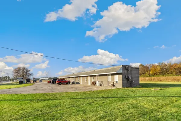 1103 E Rock Falls RD, Rock Falls, IL 61071