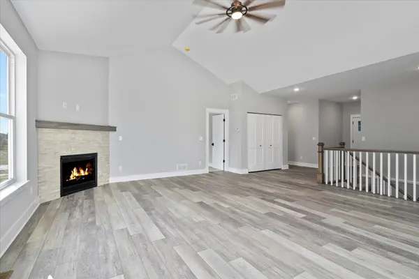 1425 Beach LN, Sycamore, IL 60178