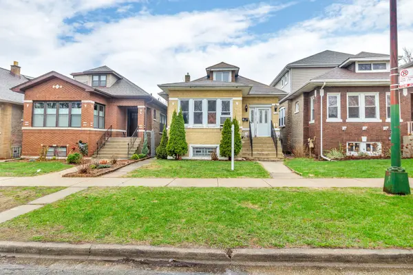 5024 N Central Park AVE, Chicago, IL 60625
