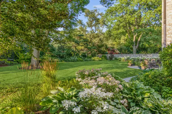 1575 HICKORY LN, Winnetka, IL 60093