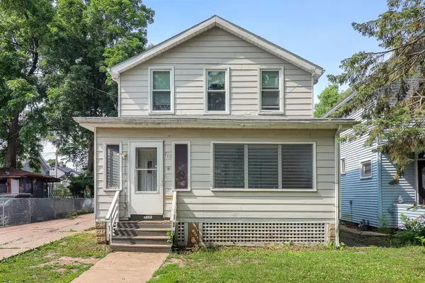 710 E Benton ST, Aurora, IL 60505