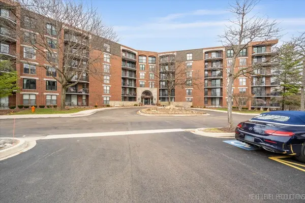 511 Aurora AVE #518, Naperville, IL 60540