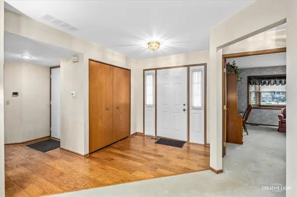 53 Fallcreek CIR #35, Montgomery, IL 60538