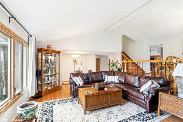 681 Vanderbilt DR, New Lenox, IL 60451