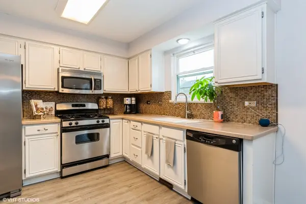 1164 LAKEWOOD CIR, Naperville, IL 60540