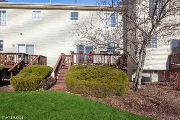 1799 Indian Hill LN #1799, Aurora, IL 60503