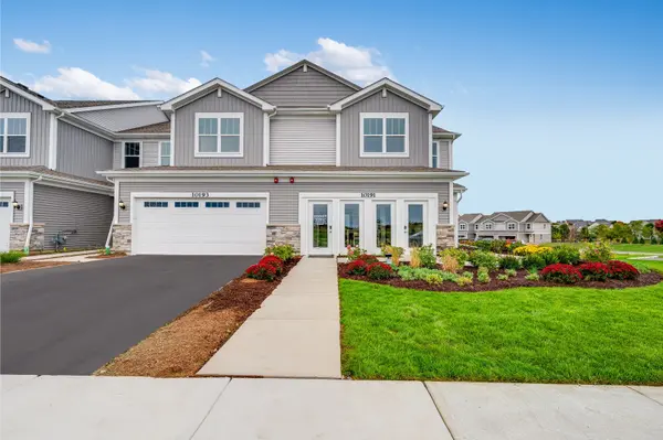 136 Henderson ST, Oswego, IL 60543