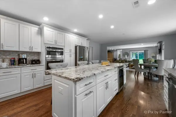 13200 S 80th CT Palos Park, IL 60464