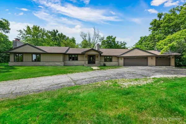 13200 S 80th CT, Palos Park, IL 60464