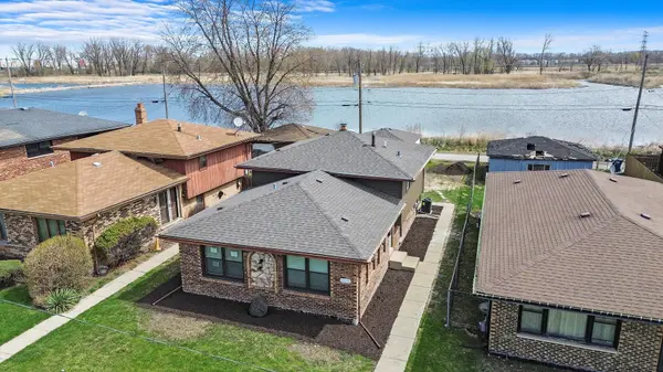 13939 S Manistee AVE, Burnham, IL 60633