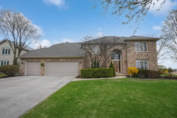 2756 Fox River LN, Naperville, IL 60565