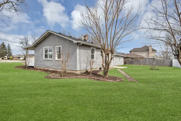 5023 W 119th ST, Alsip, IL 60803