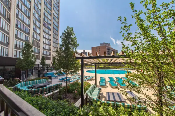 3930 N Pine Grove AVE #2510, Chicago, IL 60613