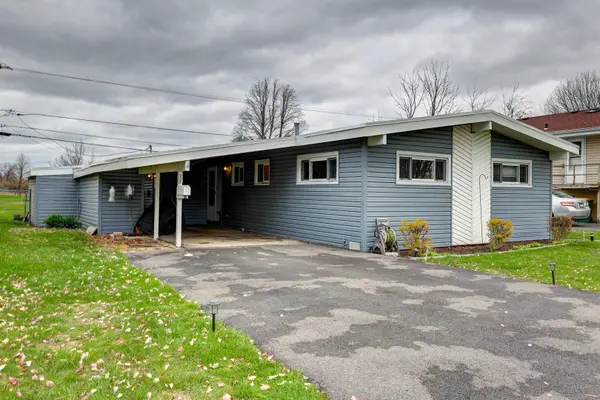 66 W Jeffery AVE,  Wheeling,  IL 60090