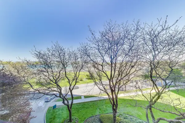 3180 N Lake Shore DR #4F, Chicago, IL 60657