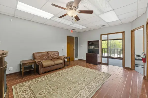 501 W Ogden AVE W #7, Hinsdale, IL 60521