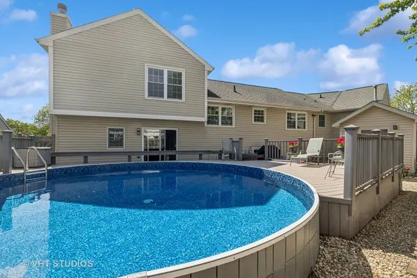 1281 Westport Ridge, Crystal Lake, IL 60014