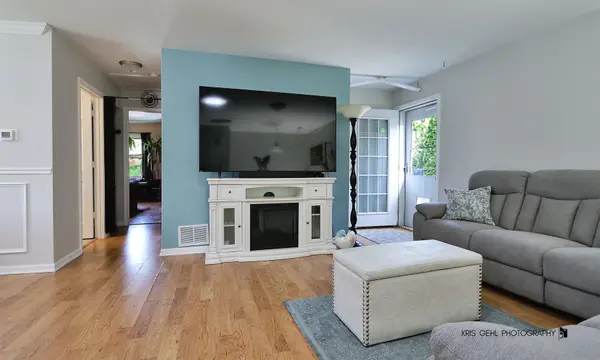 1204 Capri TER, Mchenry, IL 60050