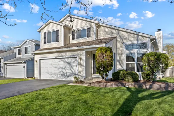 900 Taralon TRL, Lake In The Hills, IL 60156