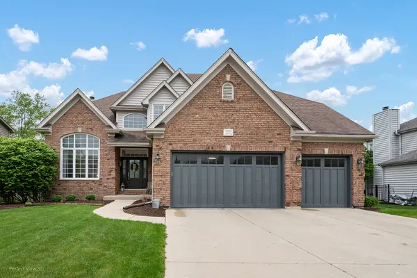 2252 Joyce LN, Naperville, IL 60564