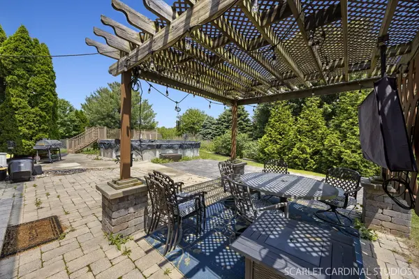 2442 La Costa CT, Aurora, IL 60503