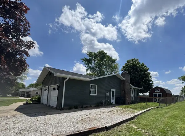 533 Oakley RD, Cerro Gordo, IL 61818