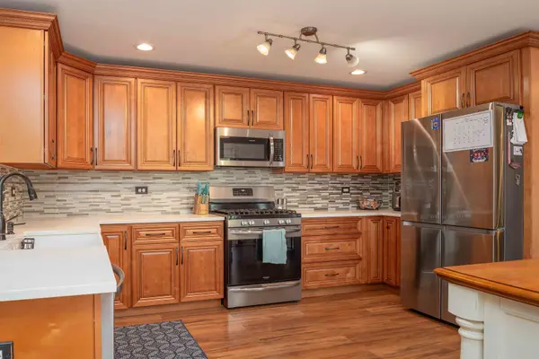 758 Sun Lake RD, Lake Villa, IL 60046