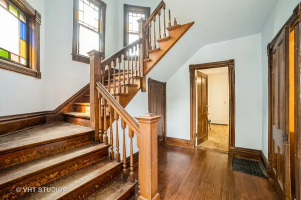 164 S Porter ST, Elgin, IL 60120