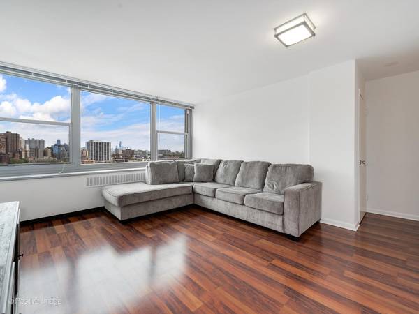555 W Cornelia AVE #1405, Chicago, IL 60657