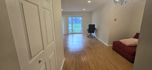 9356 BAY COLONY DR #1S, Des Plaines, IL 60016