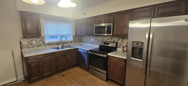 9356 BAY COLONY DR #1S, Des Plaines, IL 60016