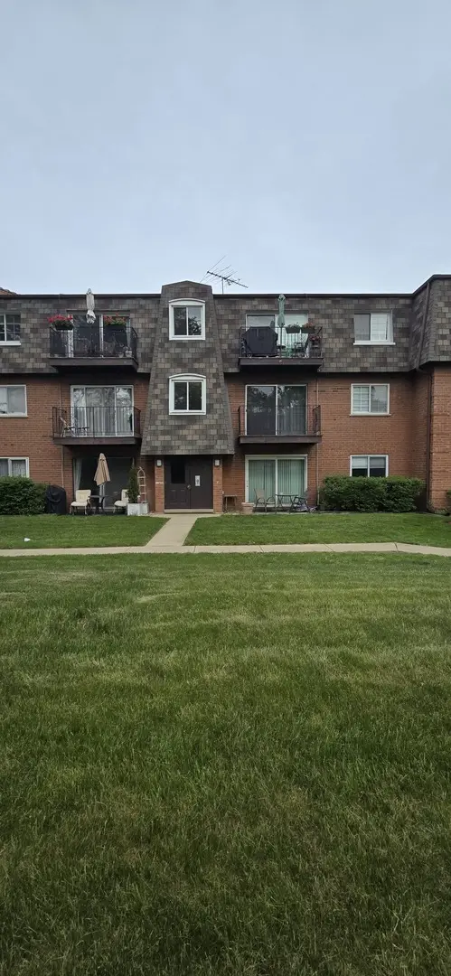 9356 BAY COLONY DR #1S, Des Plaines, IL 60016