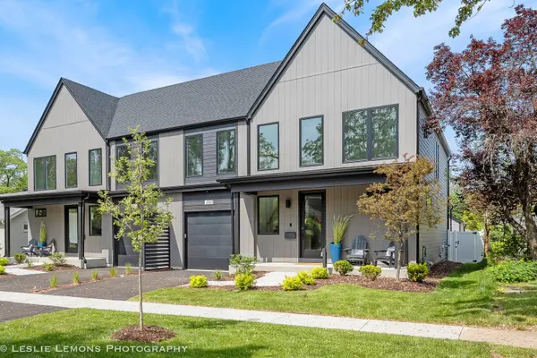 831 N Ellsworth ST, Naperville, IL 60563