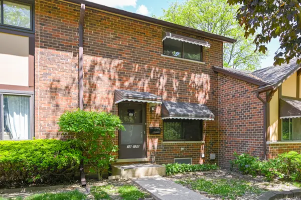 18W170 16th ST, Villa Park, IL 60181