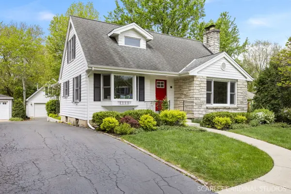 300 N Kenilworth AVE, Glen Ellyn, IL 60137