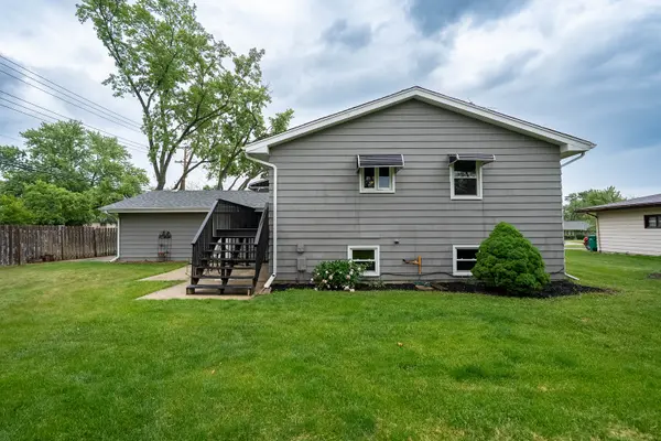 1000 S Ahrens AVE, Lombard, IL 60148