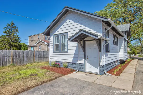 802 N Lewis AVE, Waukegan, IL 60085