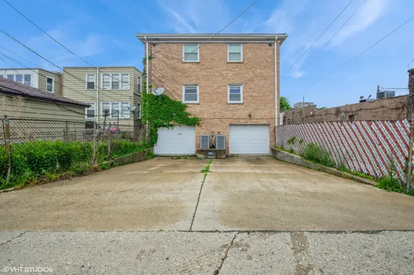 5639 W Montrose AVE, Chicago, IL 60634