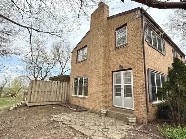1027 Dekalb AVE, Sycamore, IL 60178