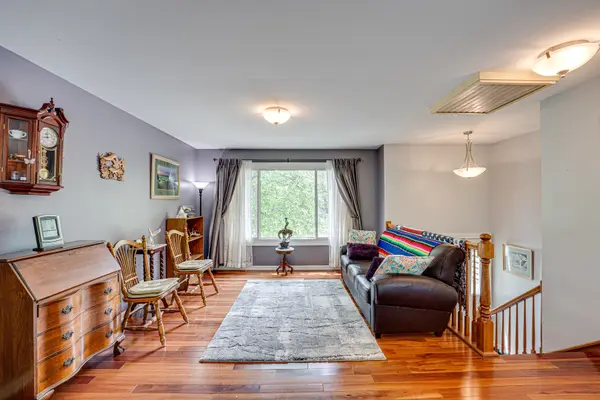 24W474 Surf CT, Naperville, IL 60540