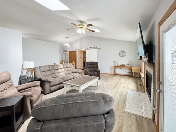 223 W Anderes CIR, Dalzell, IL 61320
