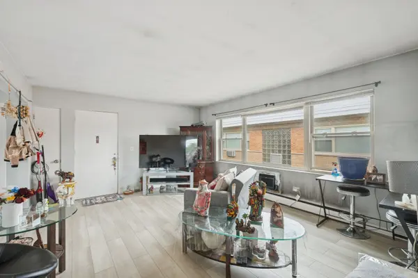 3725 N Harlem AVE, Chicago, IL 60634