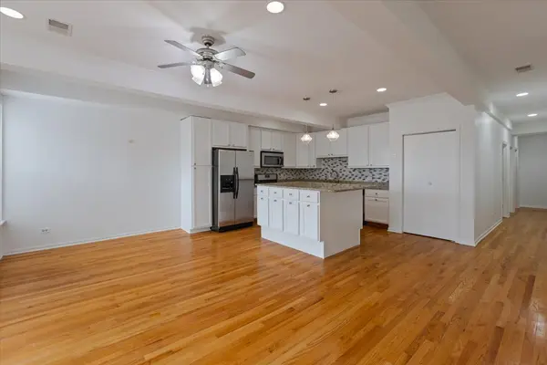 4842 S Michigan AVE #2S, Chicago, IL 60615