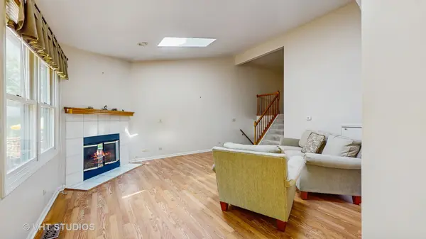 606 River Bluff DR #606, Carpentersville, IL 60110